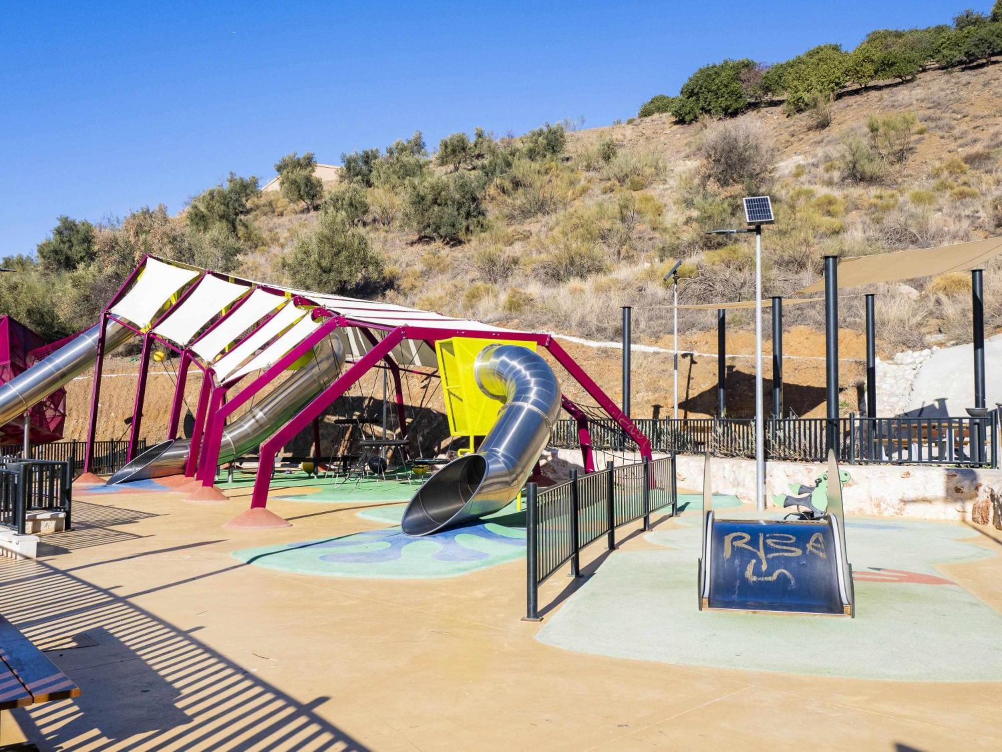 Atico Con Vistas Al Mar, Piscina Y Parking Málaga