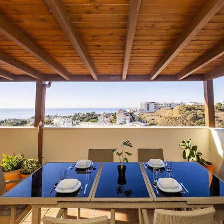Atico Con Vistas Al Mar Piscina Y Parking Apartment Malaga Exterior photo
