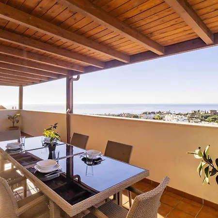 Atico Con Vistas Al Mar Piscina Y Parking Apartment Malaga Exterior photo